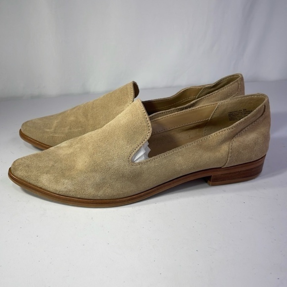 Treasure and Bond TBKAIYA-LEA cream suede pointed toe loafers